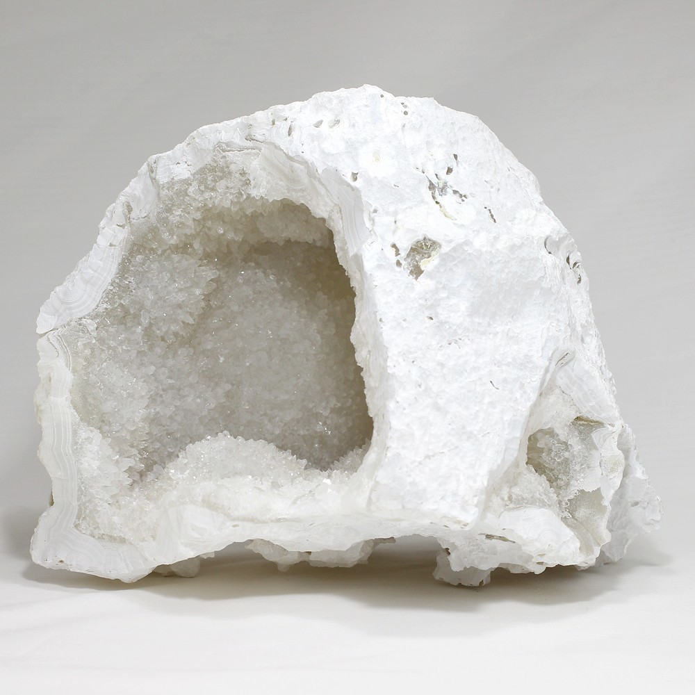 [インド/カルール産]ホワイトアメジストクラスター/原石（珍しい大型ドームタイプ）