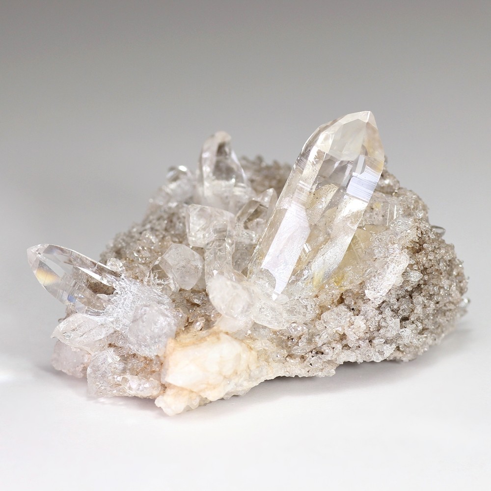ガネッシュヒマール産ヒマラヤ水晶クラスター/原石（希少な透明 