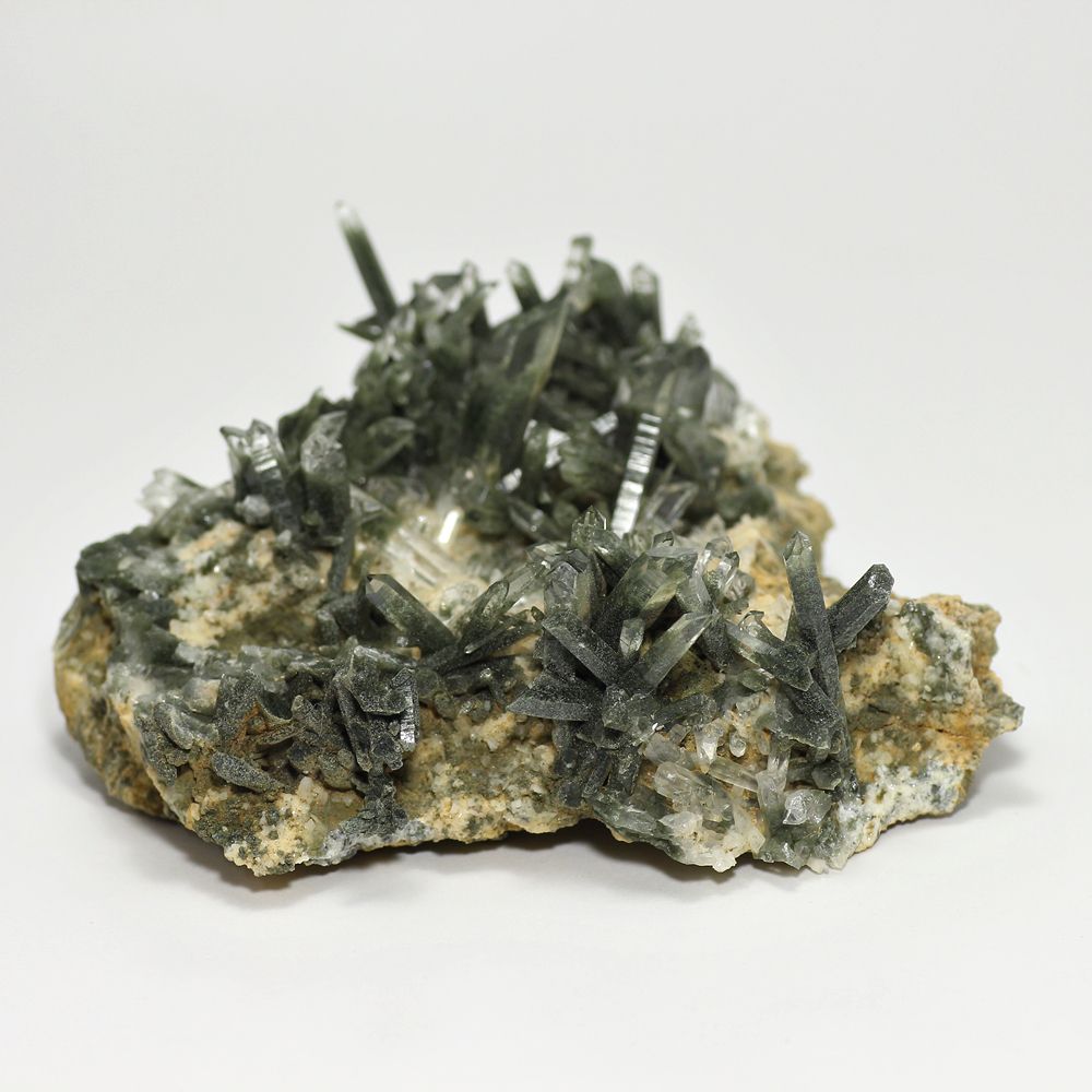[高品質] ガネッシュヒマール産ヒマラヤ水晶クラスター/原石