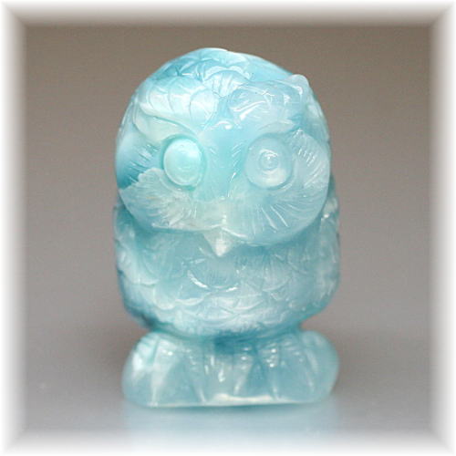 天然ラリマー彫刻フクロウ（置物）(LARIMAR-OWL101IS) | 天然石