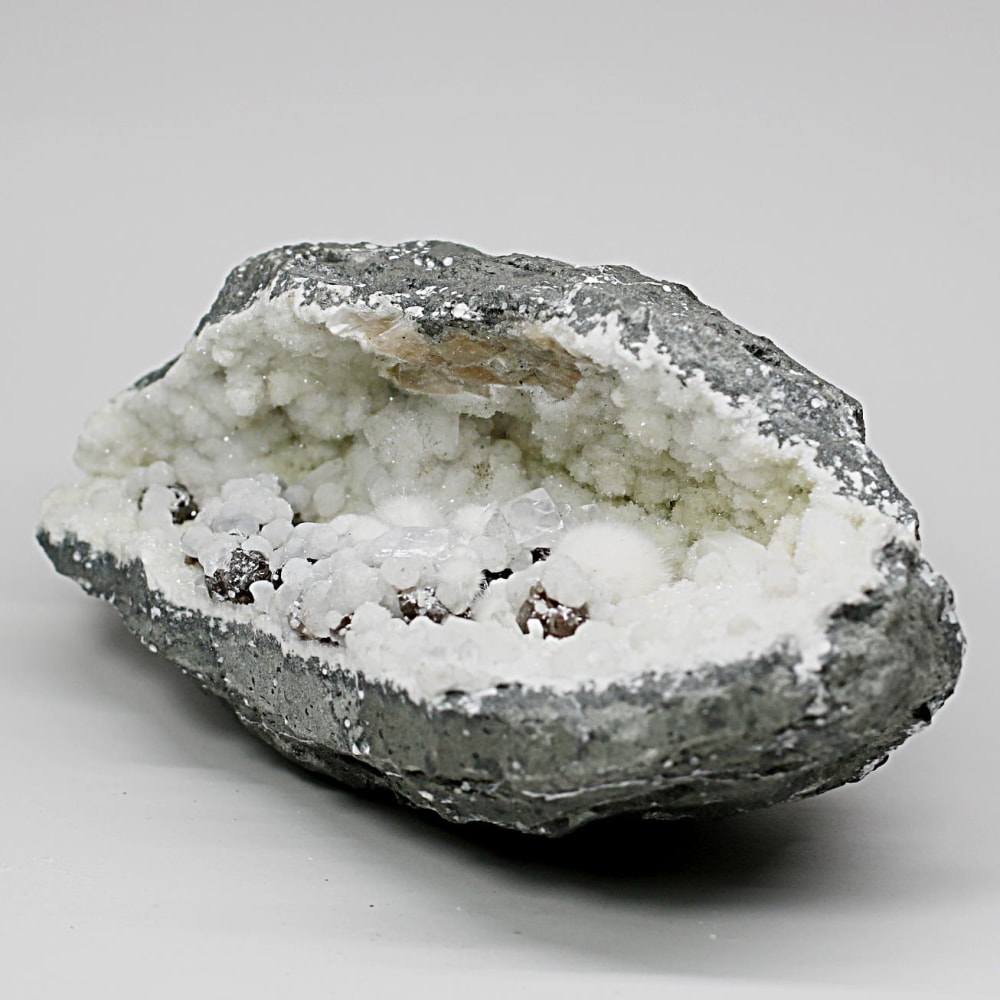 高品質]インド産オケナイト原石/ジオードタイプ（オーケン石）(OKEN 