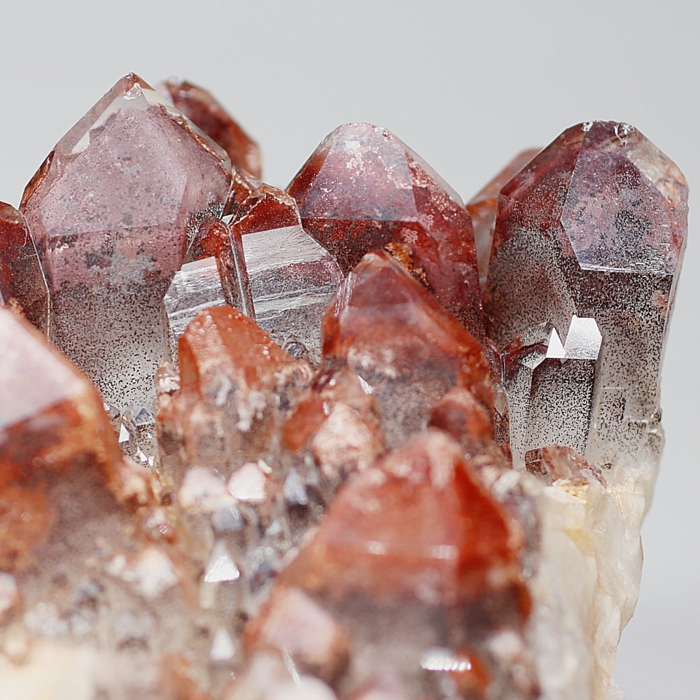 赤水晶（ヘマタイトが内包した水晶）ナミビア産エンタメ/ホビー | alityan.com - その他
